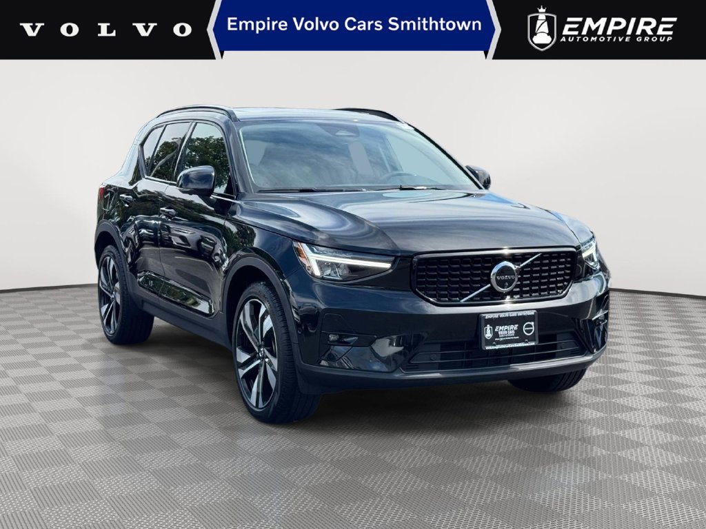 Certified 2024 Volvo XC40 B5 Plus w/ Protection Package Premier