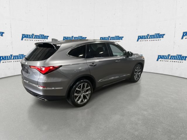 Used 2023 Acura MDX w/ Technology Package FWD image 11