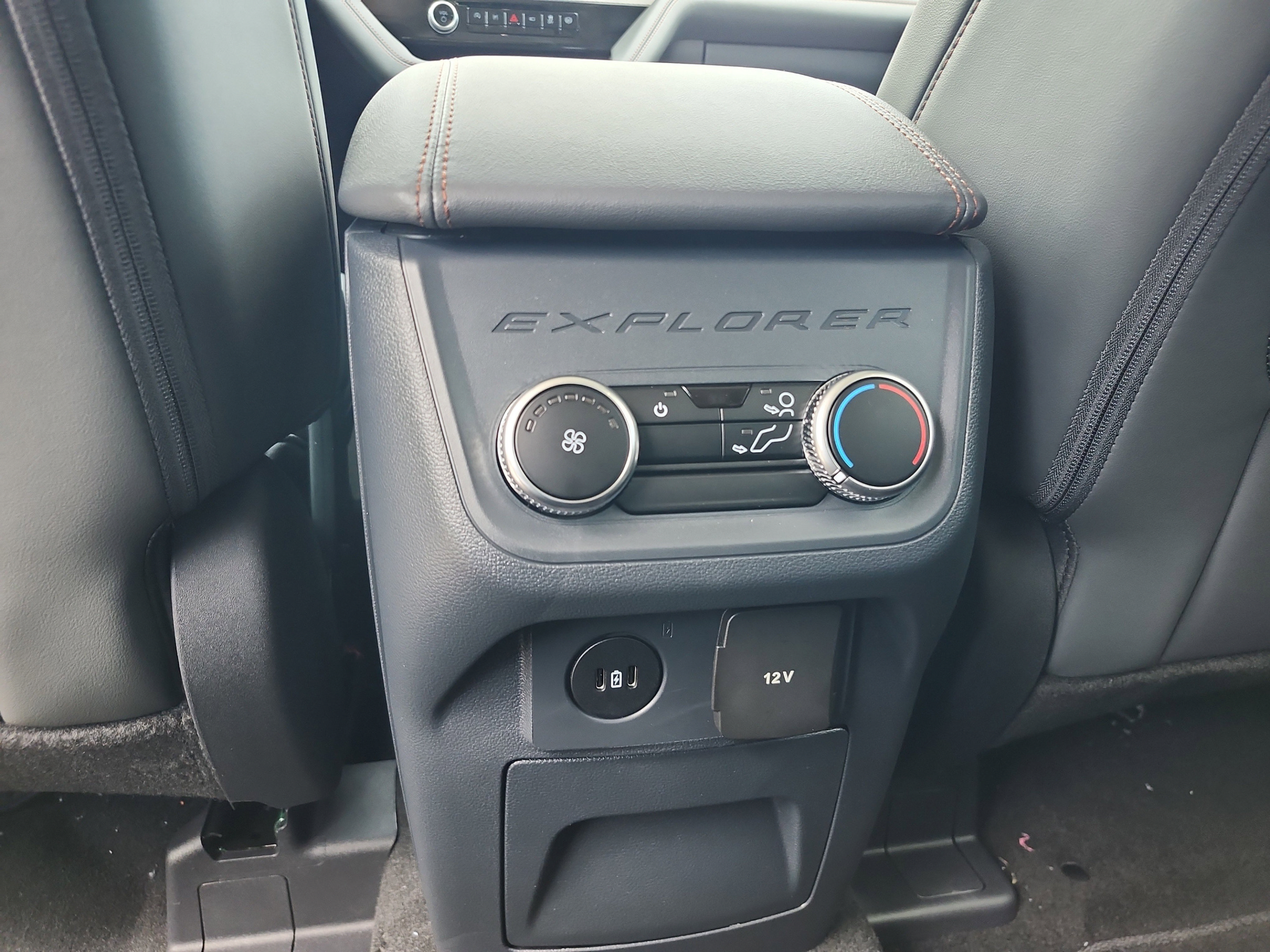 New 2026 Ford Explorer Active w/ Active Comfort Package AWD/4WD image 17