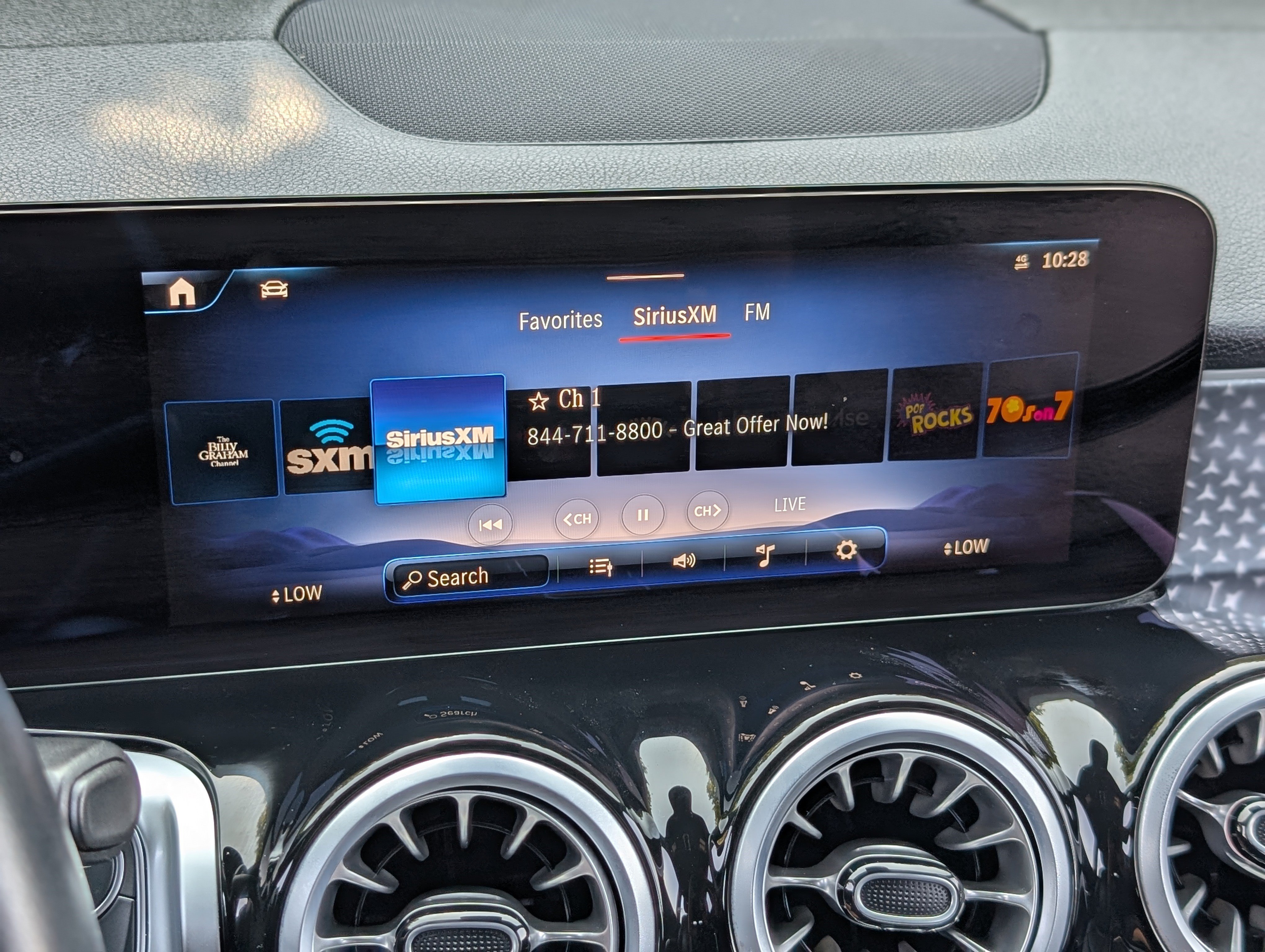 Used 2024 Mercedes-Benz EQB 250+ image 29