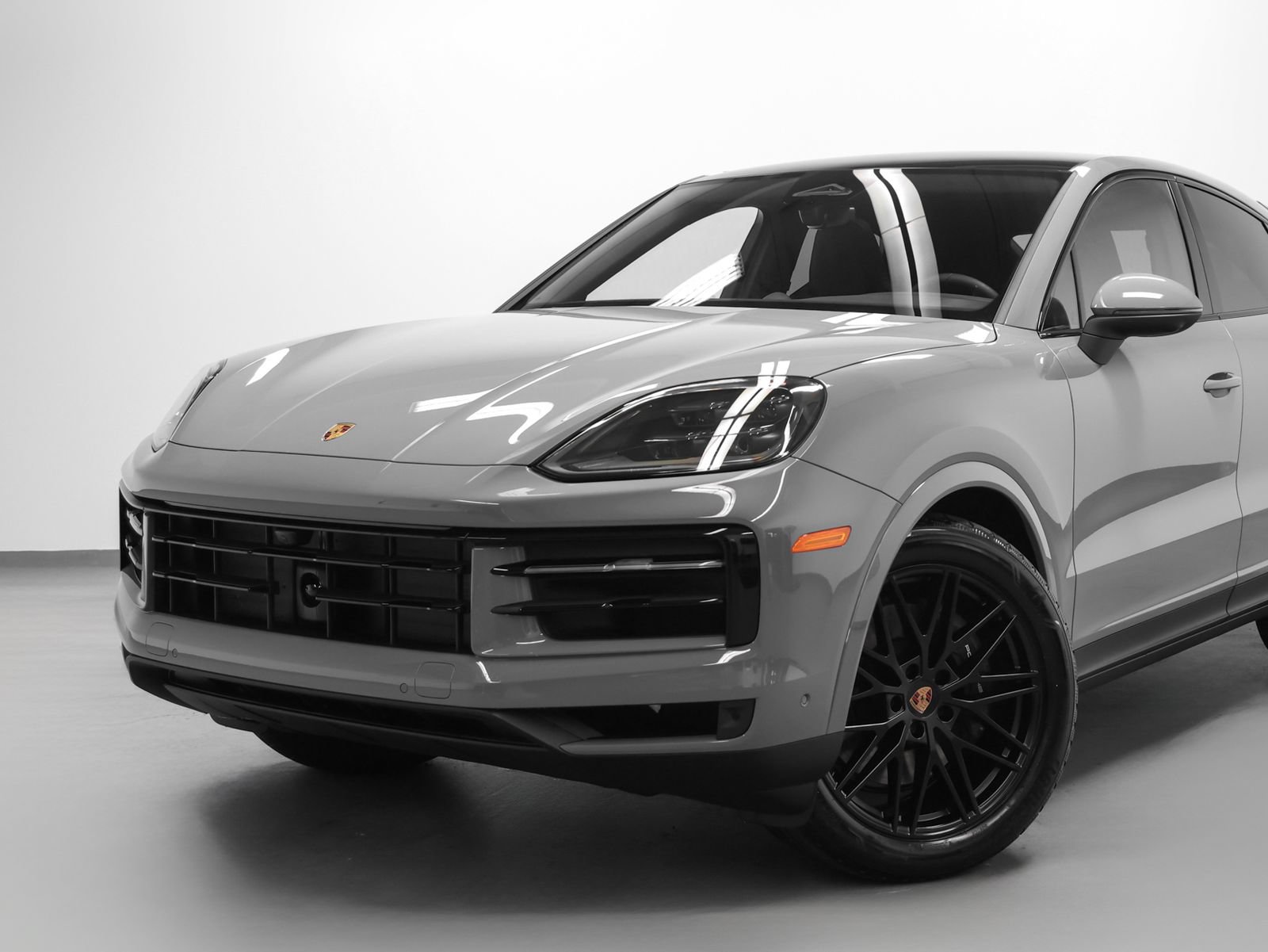 New 2026 Porsche Cayenne Coupe AWD/4WD image 7