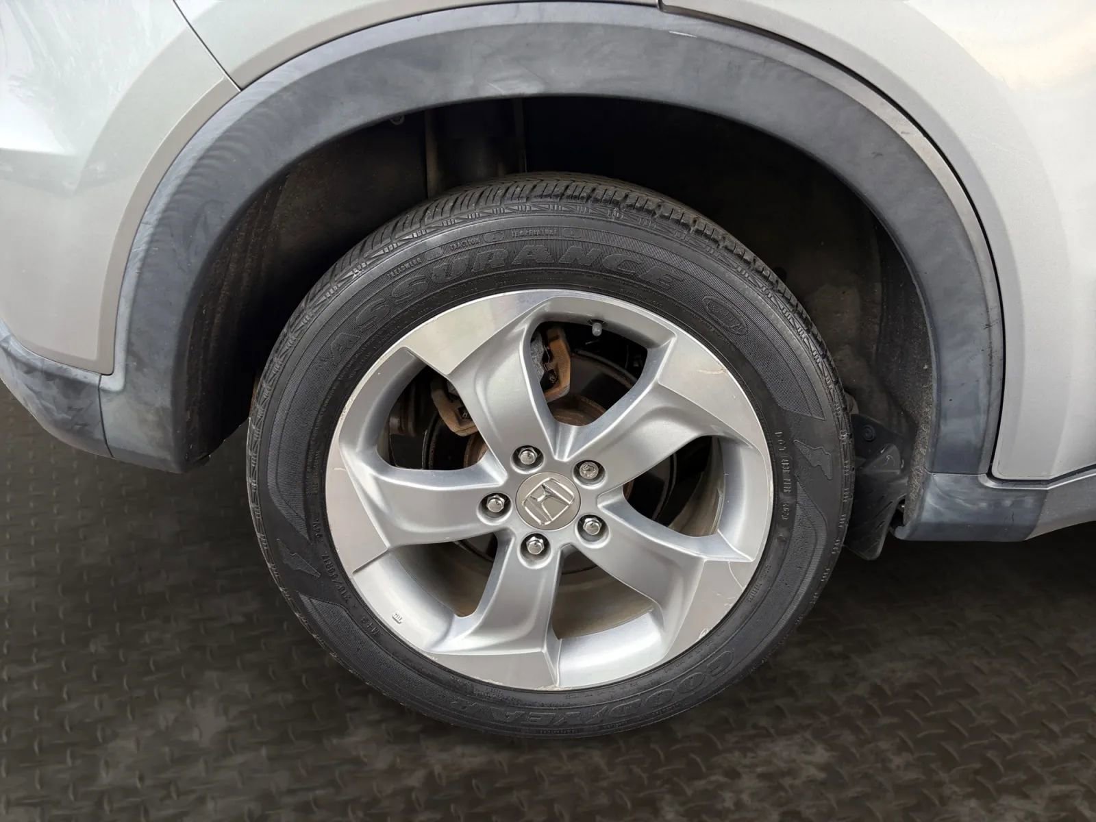 Used 2017 Honda HR-V EX image 41