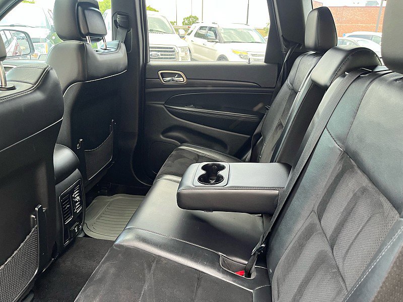 Used 2014 Jeep Grand Cherokee Altitude AWD/4WD image 11