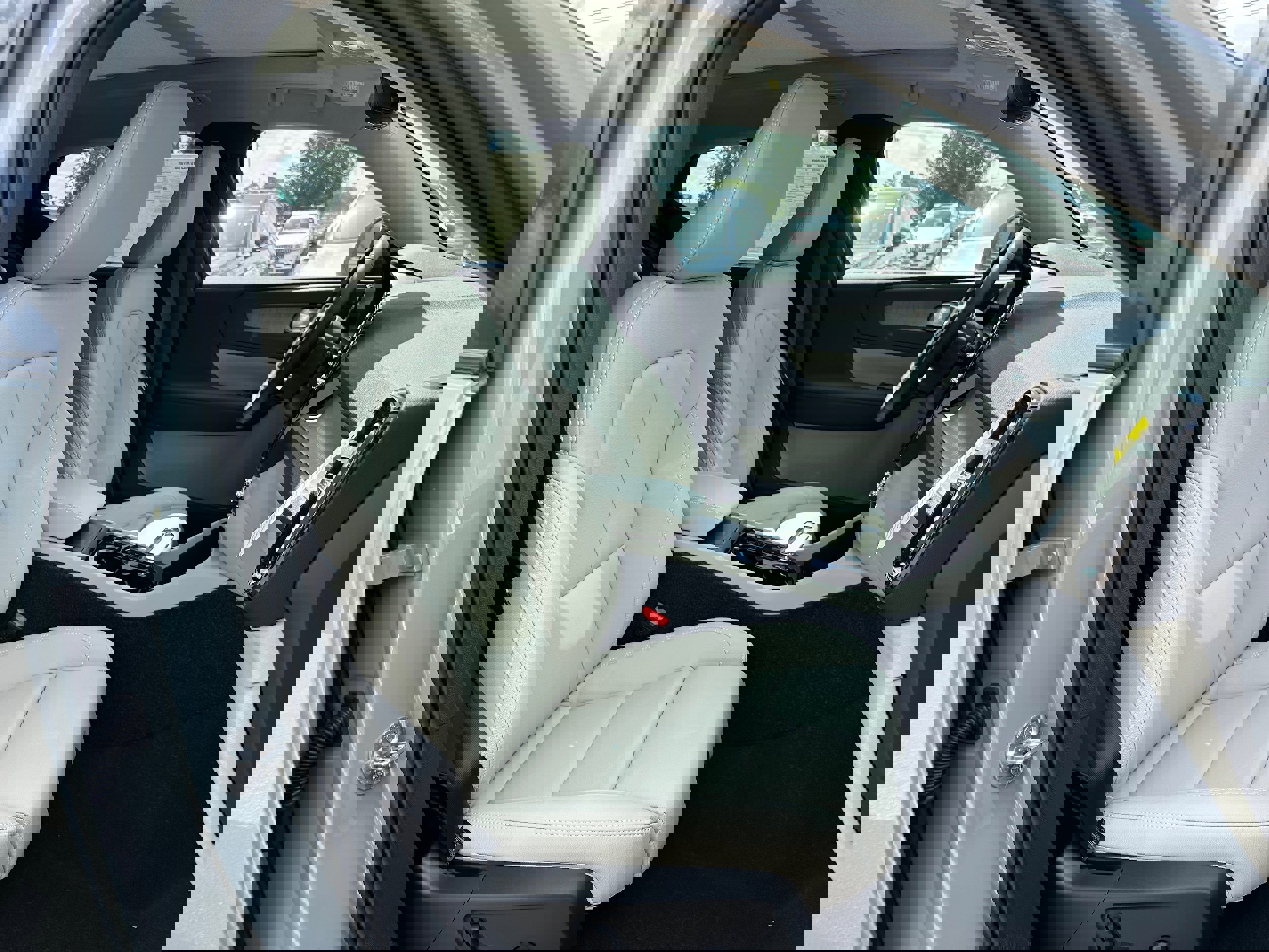 New 2026 Volvo XC40 B5 Plus w/ Protection Package Premier image 8