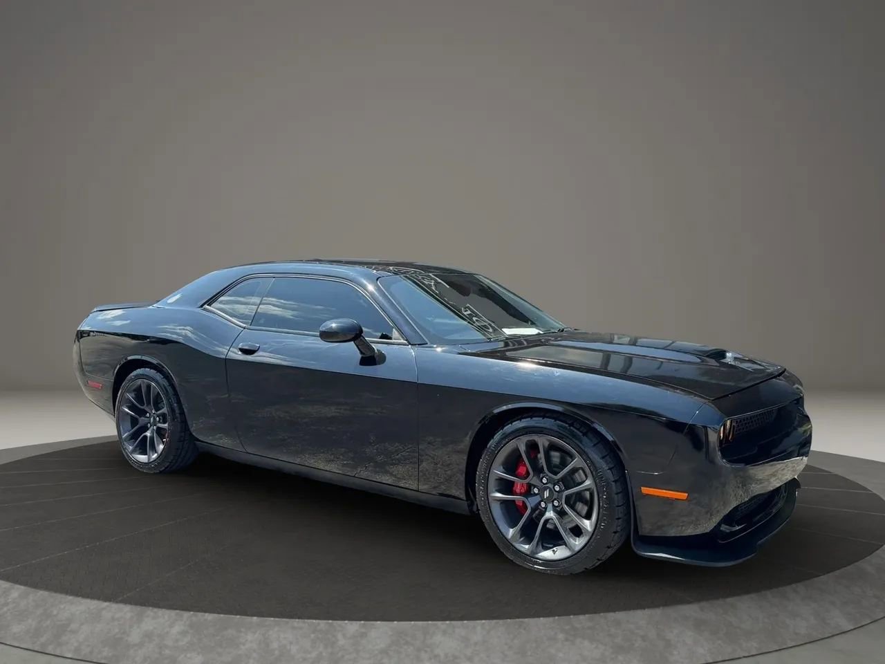 Used 2021 Dodge Challenger R/T Scat Pack RWD image 2