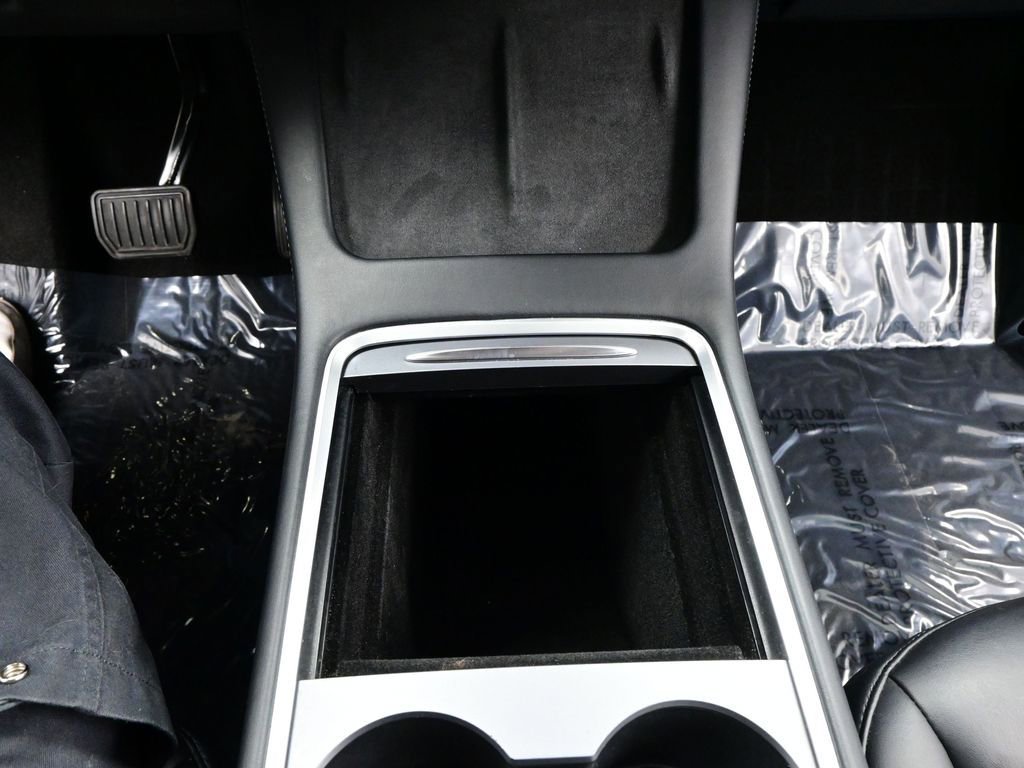 Used 2021 Tesla Model Y Long Range AWD/4WD image 15