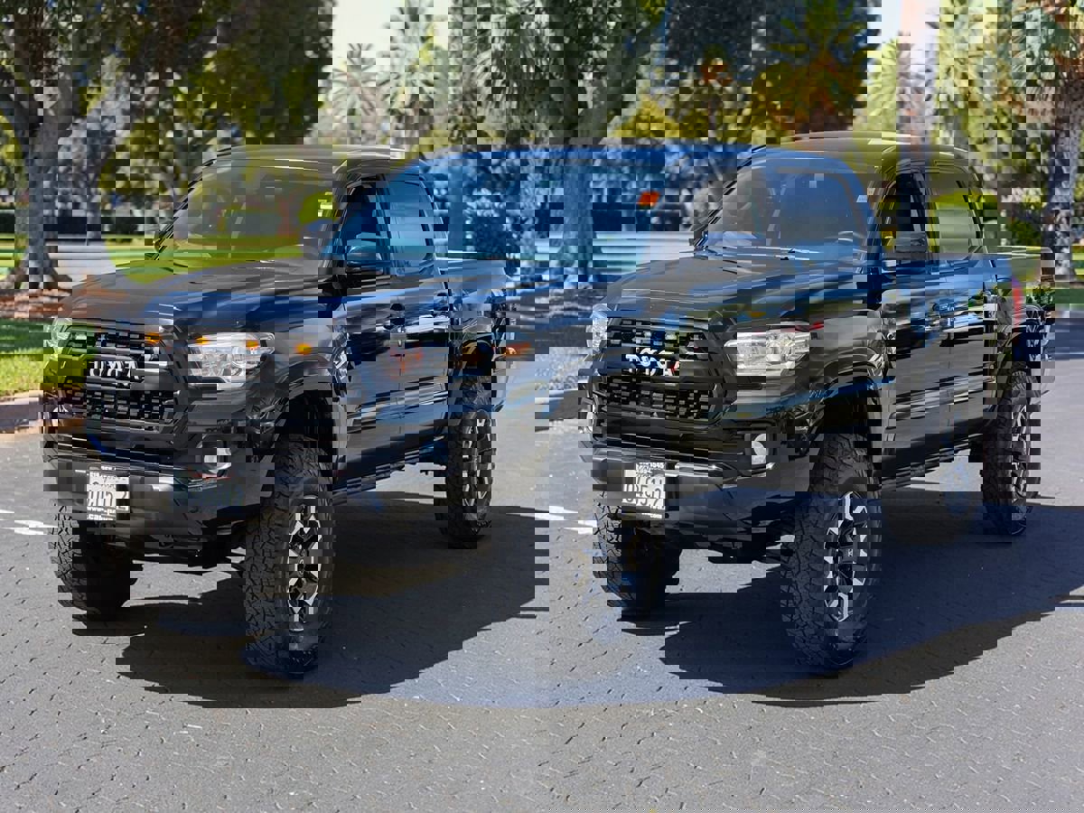 Used 2018 Toyota Tacoma SR5 image 4