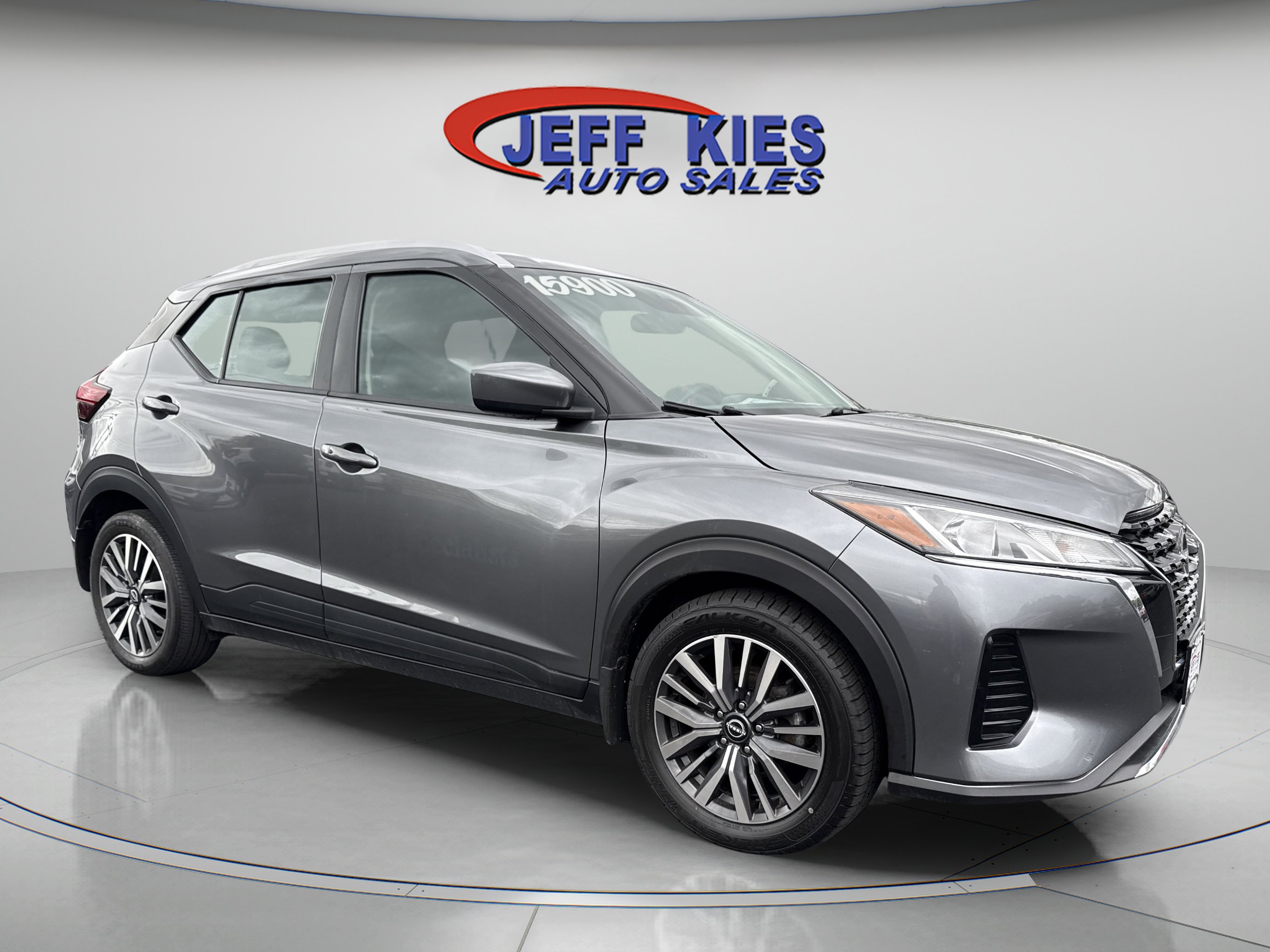 Used 2023 Nissan Kicks SV FWD image 3