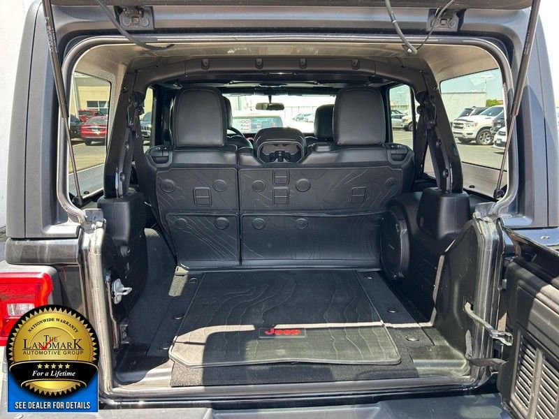 Used 2018 Jeep Wrangler Unlimited Rubicon w/ Steel Bumper Group image 18