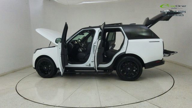 Used 2025 Land Rover Range Rover SE image 73