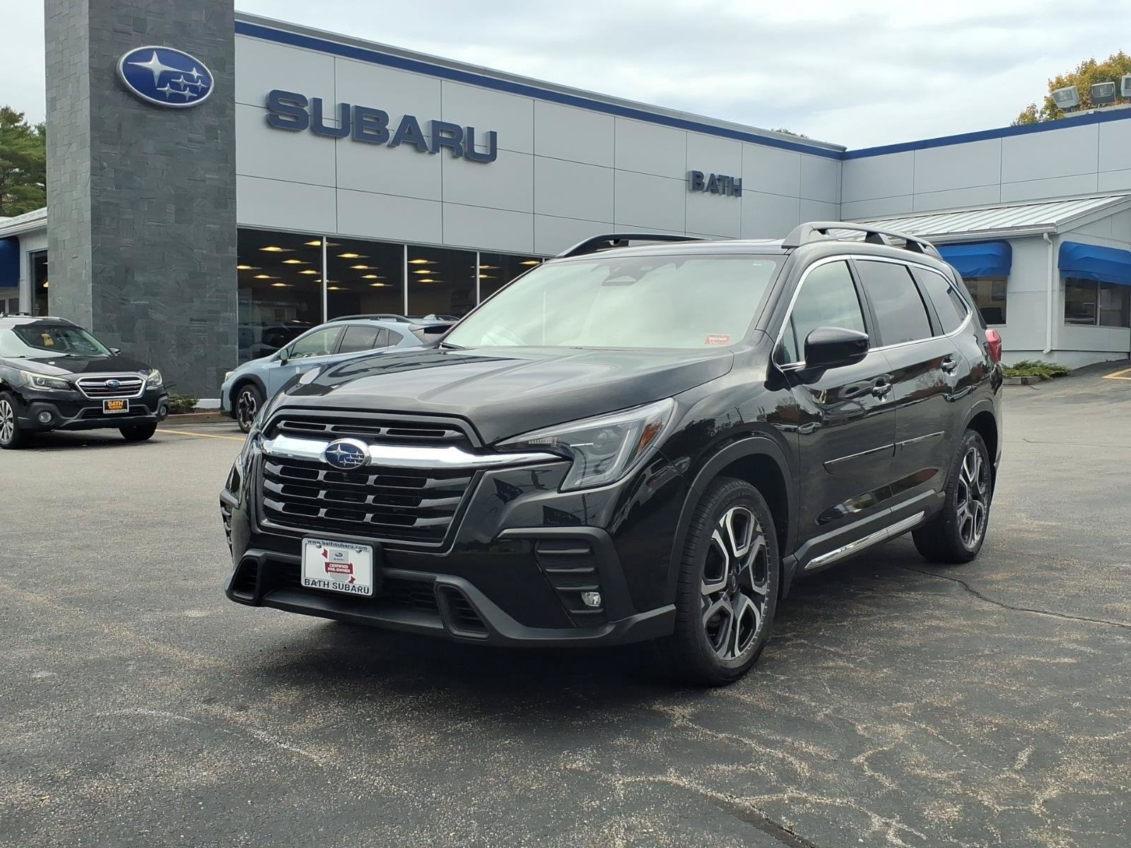 Used 2024 Subaru Ascent Limited w/ Technology Package