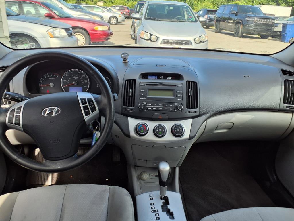 Used 2009 Hyundai Elantra SE image 6