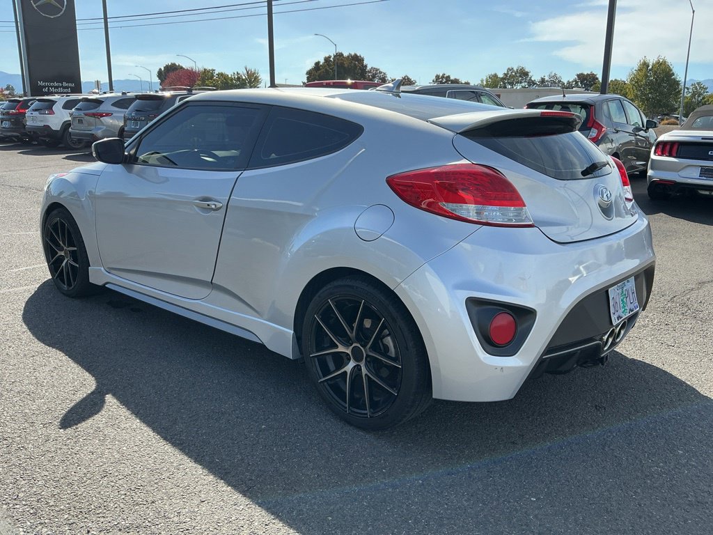 Used 2017 Hyundai Veloster Turbo FWD image 6