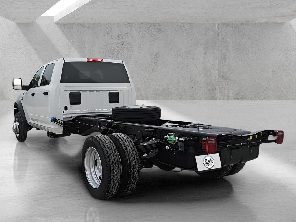 New 2026 RAM 5500 Tradesman w/ Chrome Appearance Group AWD/4WD image 3