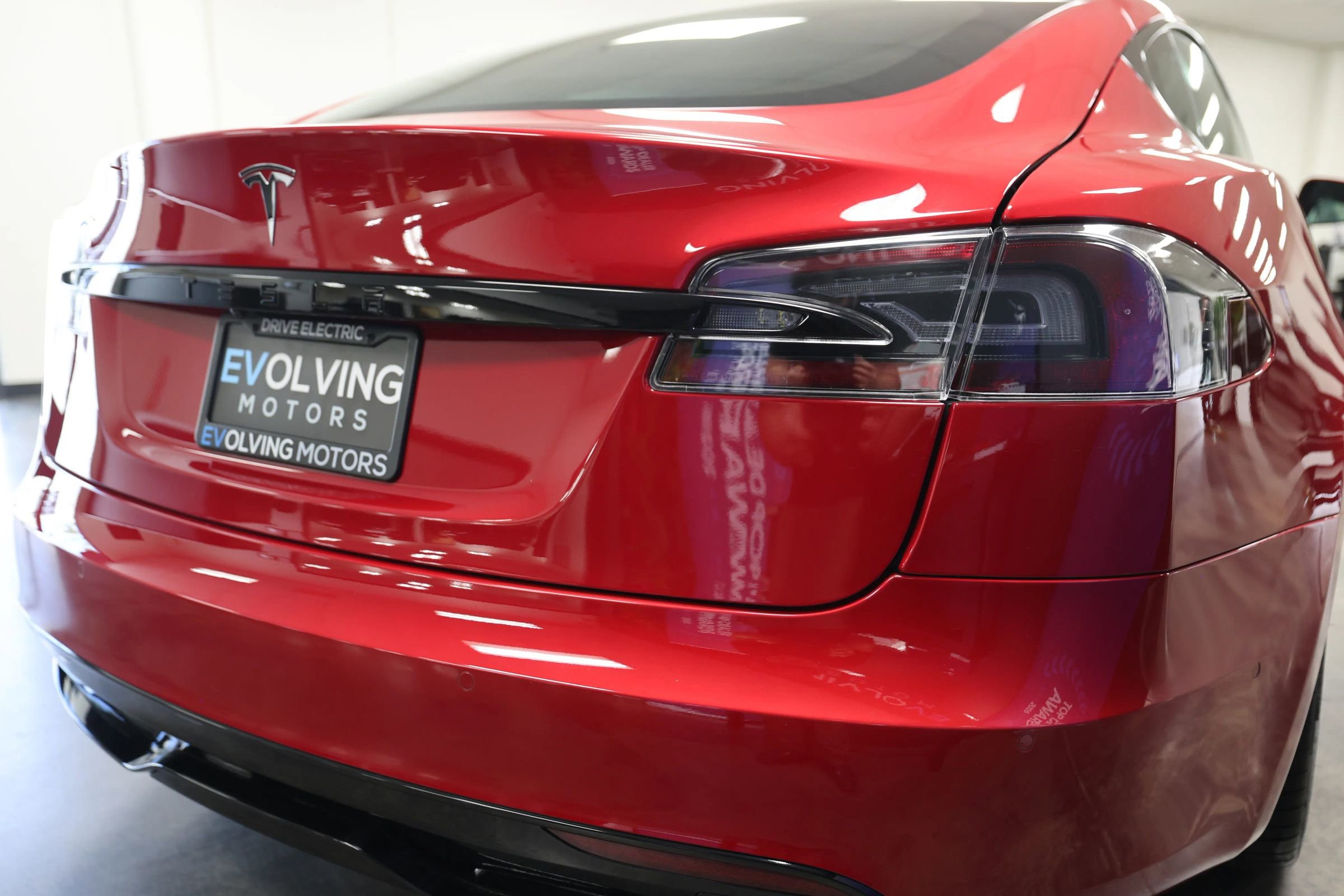 Used 2022 Tesla Model S Standard Range AWD/4WD image 17