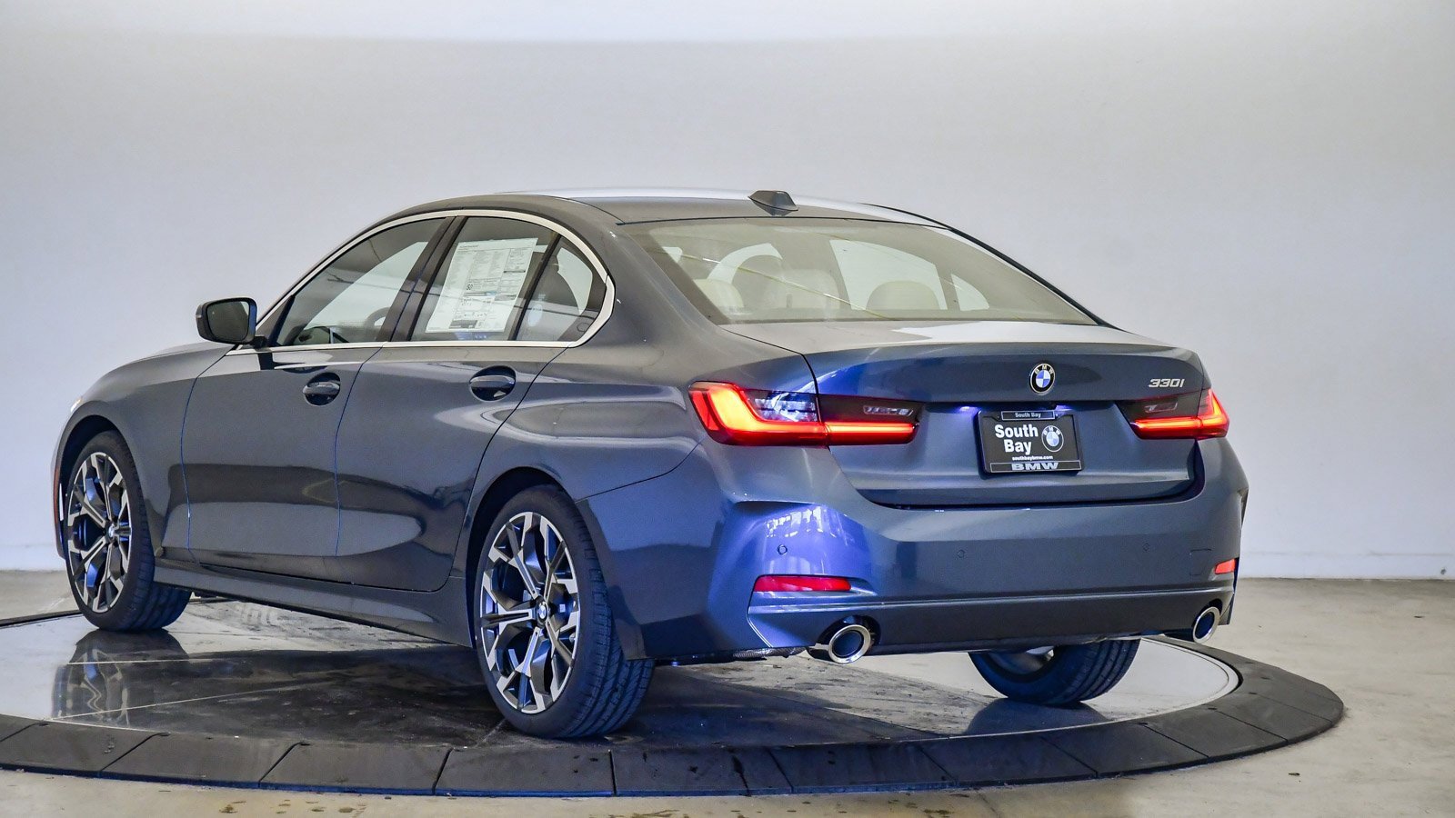 New 2026 BMW 330i Sedan w/ Premium Package image 2