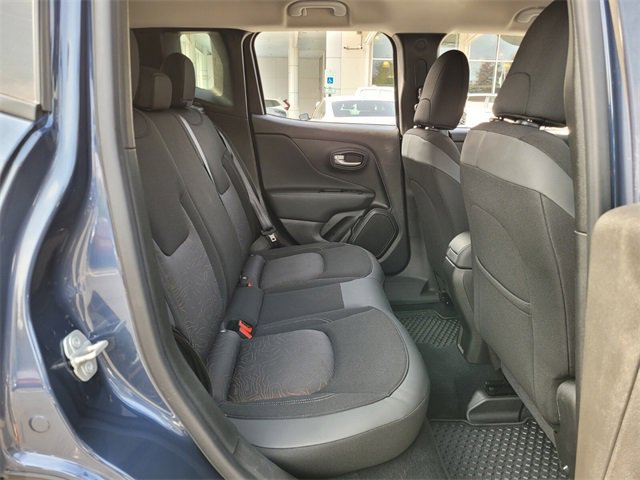 Used 2023 Jeep Renegade Latitude image 15