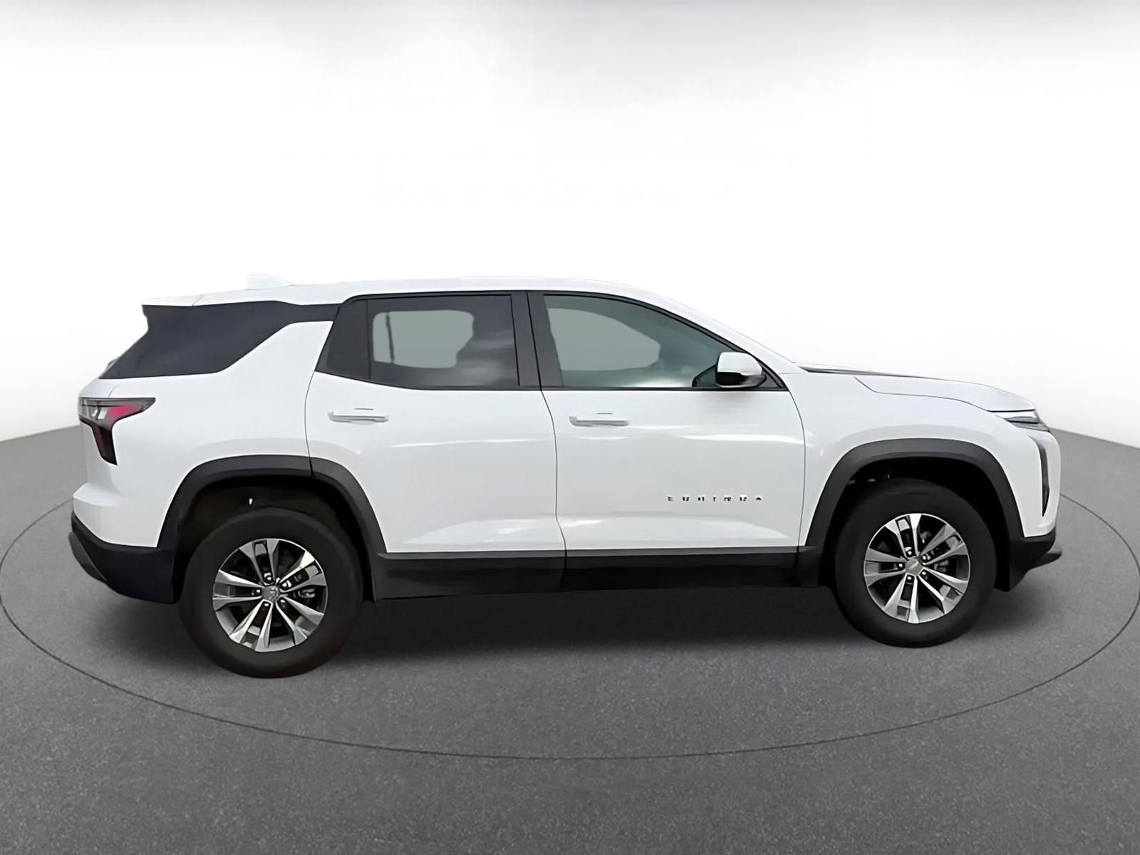 Used 2025 Chevrolet Equinox LT image 15