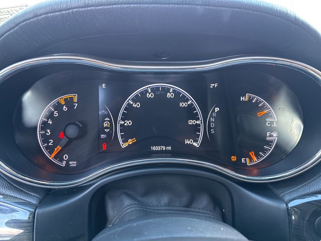 Used 2015 Jeep Grand Cherokee Overland image 39