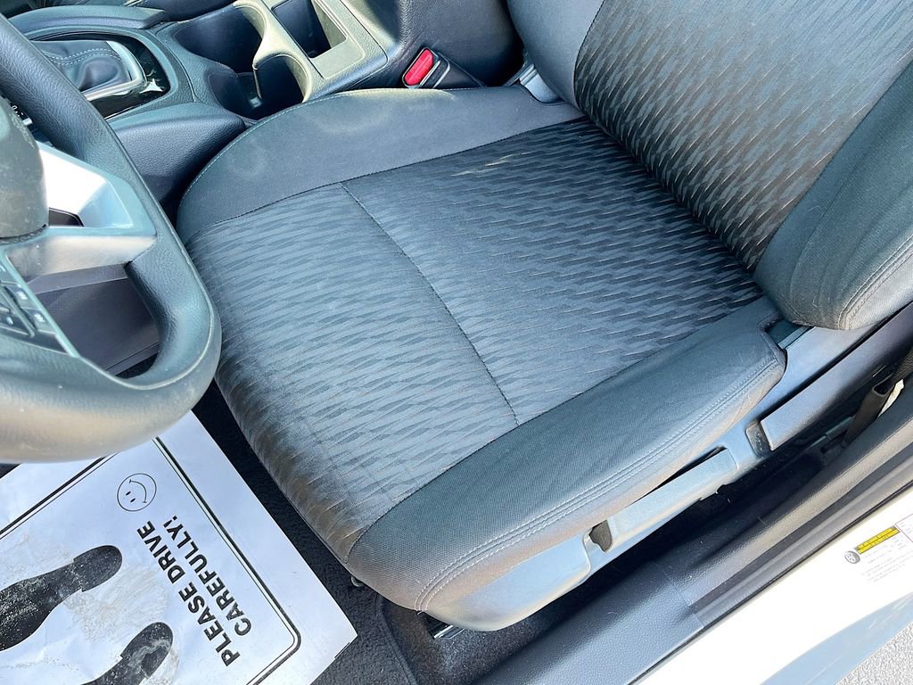 Used 2020 Nissan Rogue S image 18