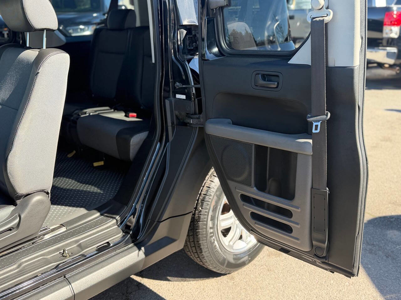 Used 2006 Honda Element EX image 11