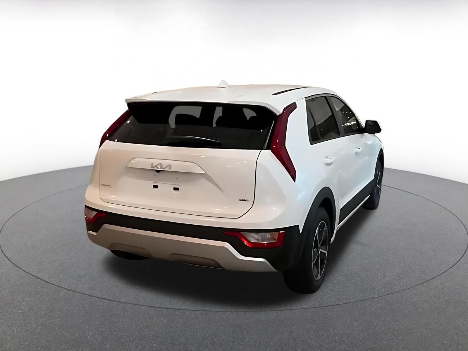 Used 2026 Kia Niro LX FWD image 14