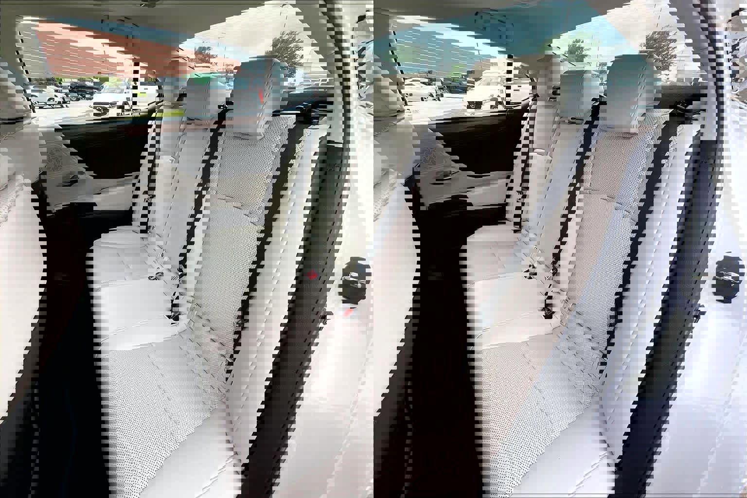 Used 2025 Lexus ES 350 w/ Premium Package image 21