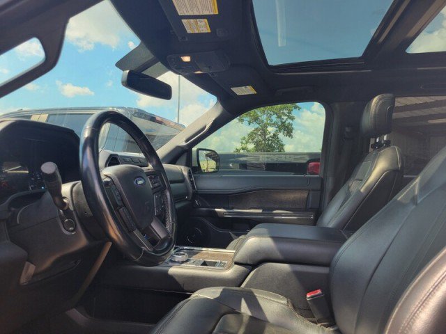 Used 2018 Ford Expedition Limited RWD image 9