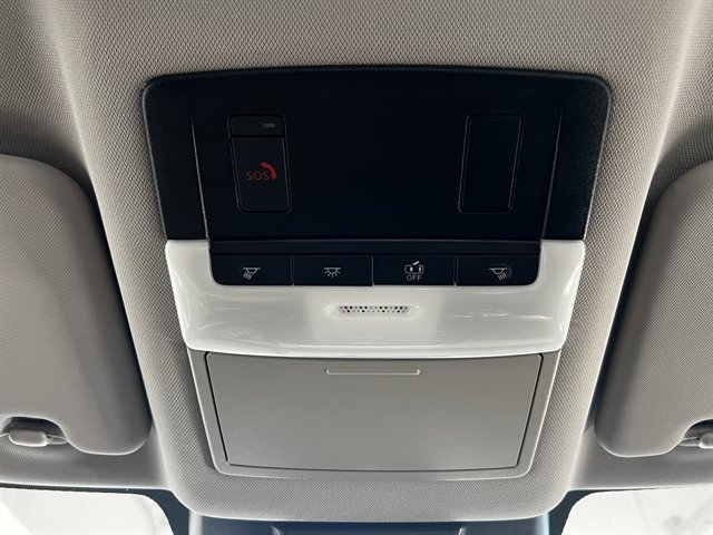 Used 2024 Nissan Rogue SV image 45
