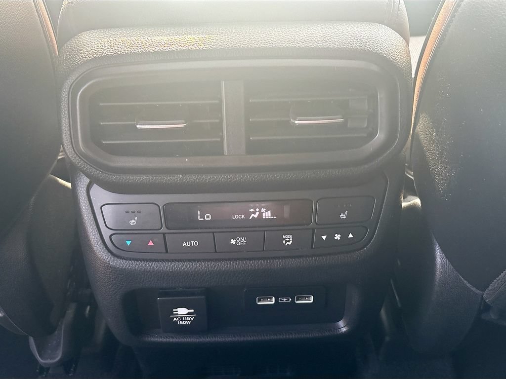 Used 2023 Honda Pilot Elite image 26
