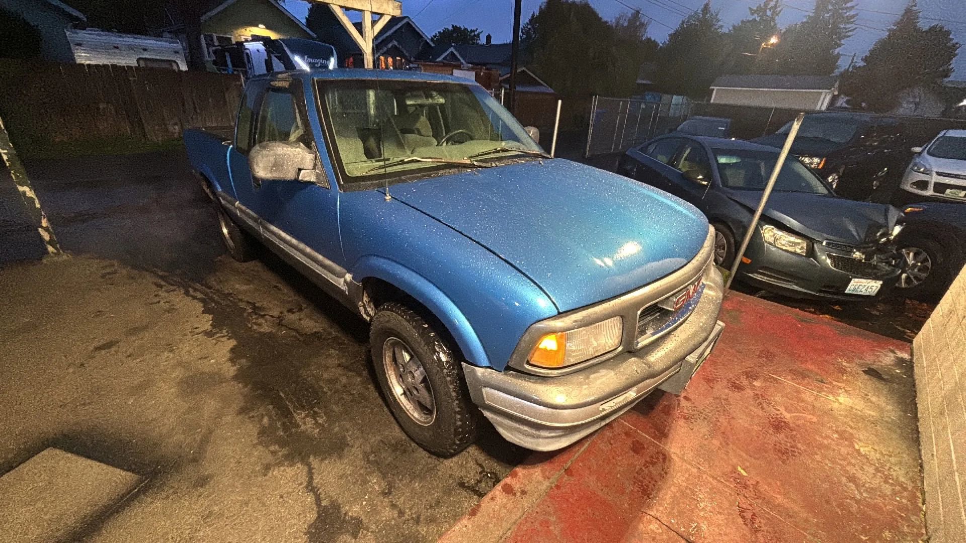 Used 1994 GMC Sonoma SLS image 2