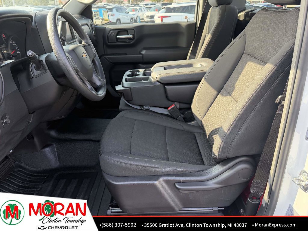 Certified 2025 Chevrolet Silverado 1500 W/T RWD image 15