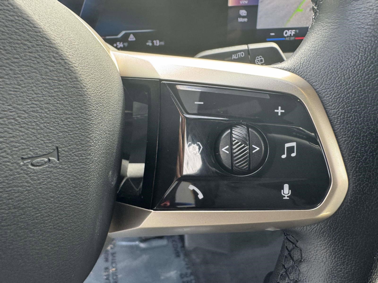 Certified 2023 BMW iX xDrive50 w/ Premium Package image 28