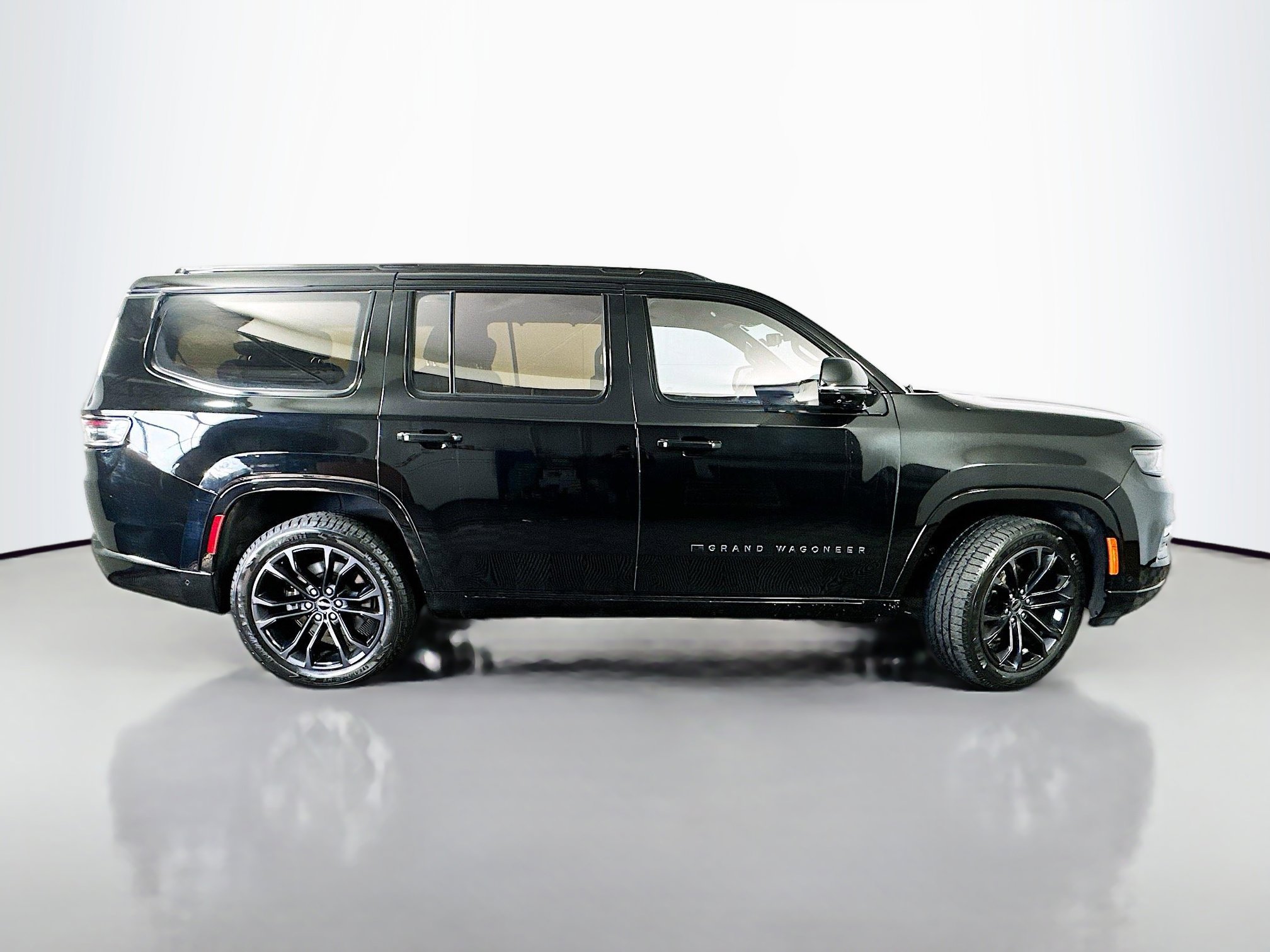 Used 2023 Jeep Grand Wagoneer Series III w/ Quick Order Packagew 28T image 8