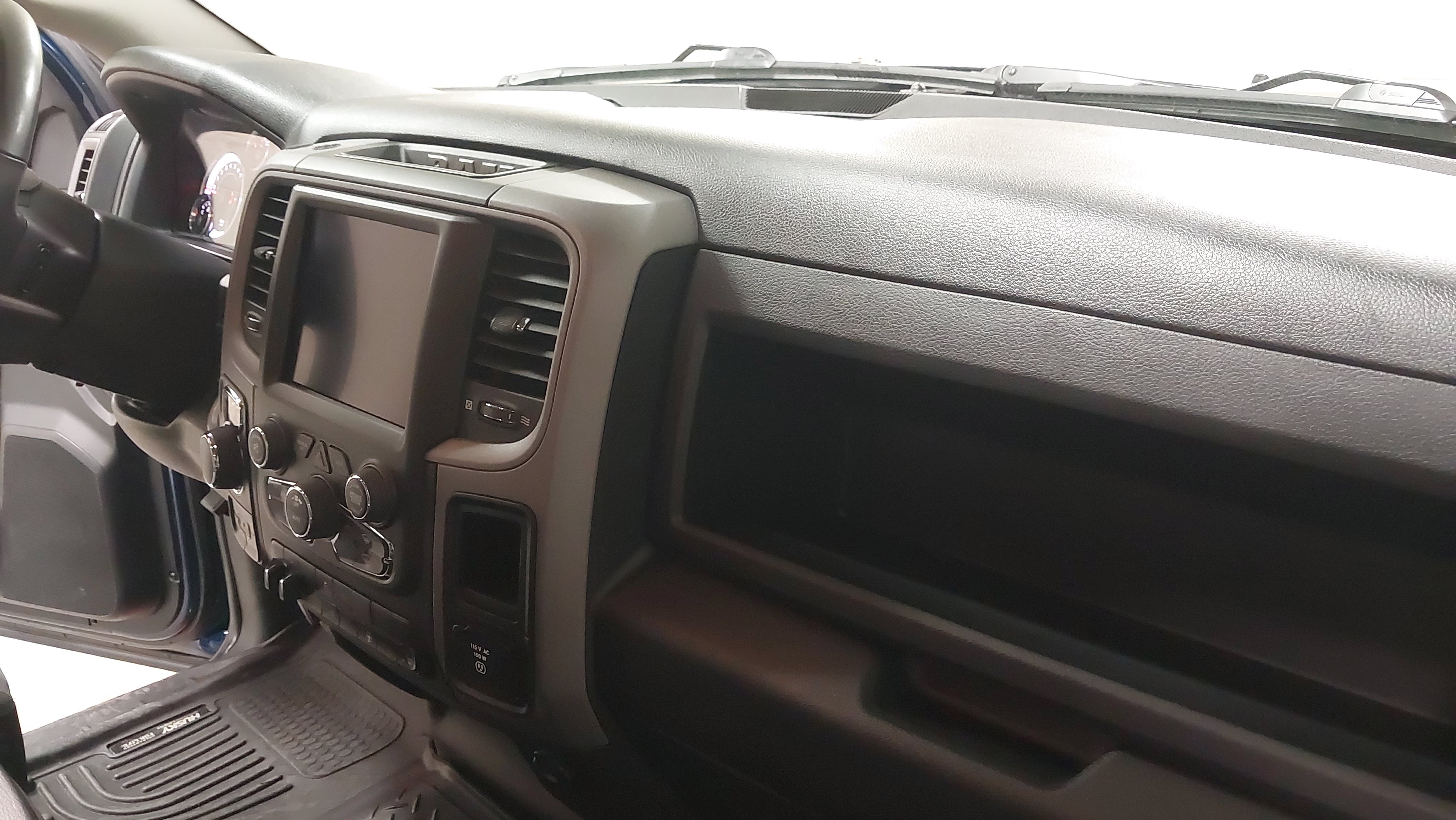Used 2021 RAM 1500 Tradesman w/ Chrome Plus Package AWD/4WD image 28