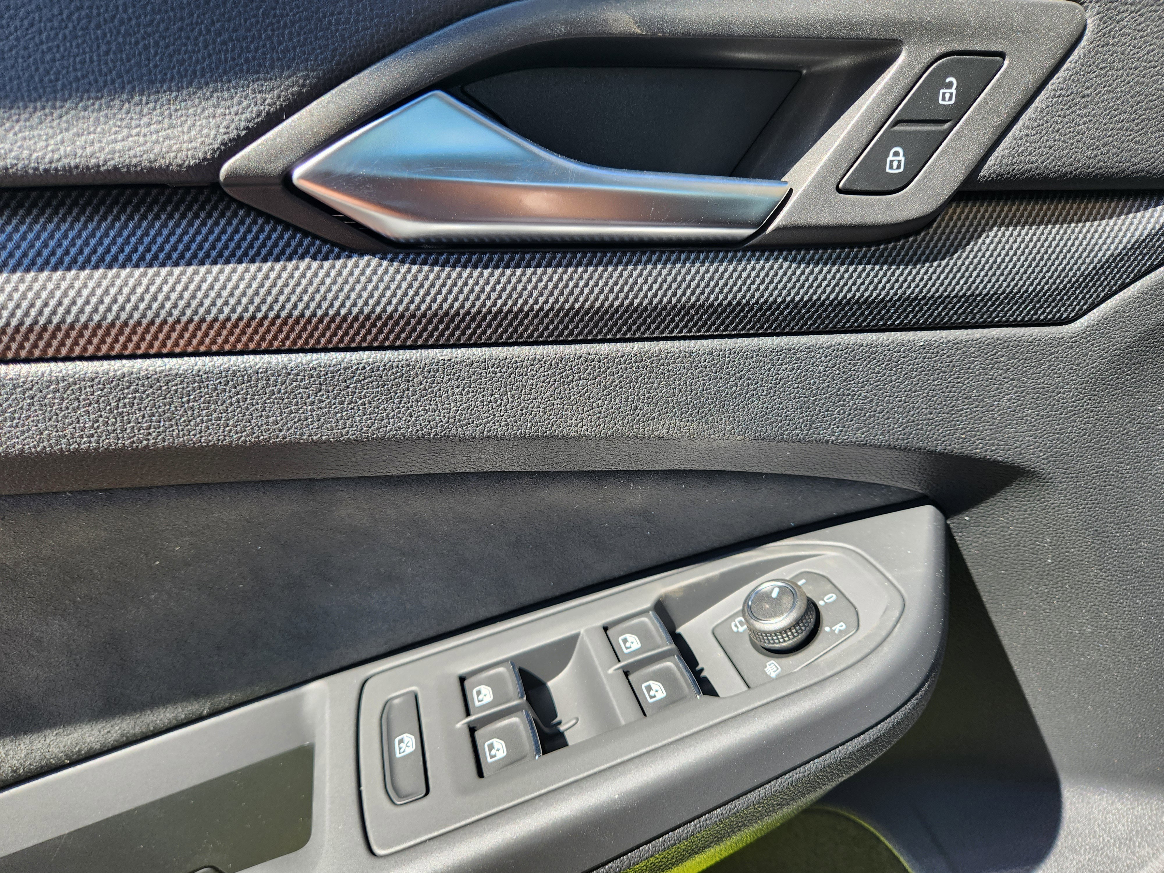 New 2025 Volkswagen Golf S image 18