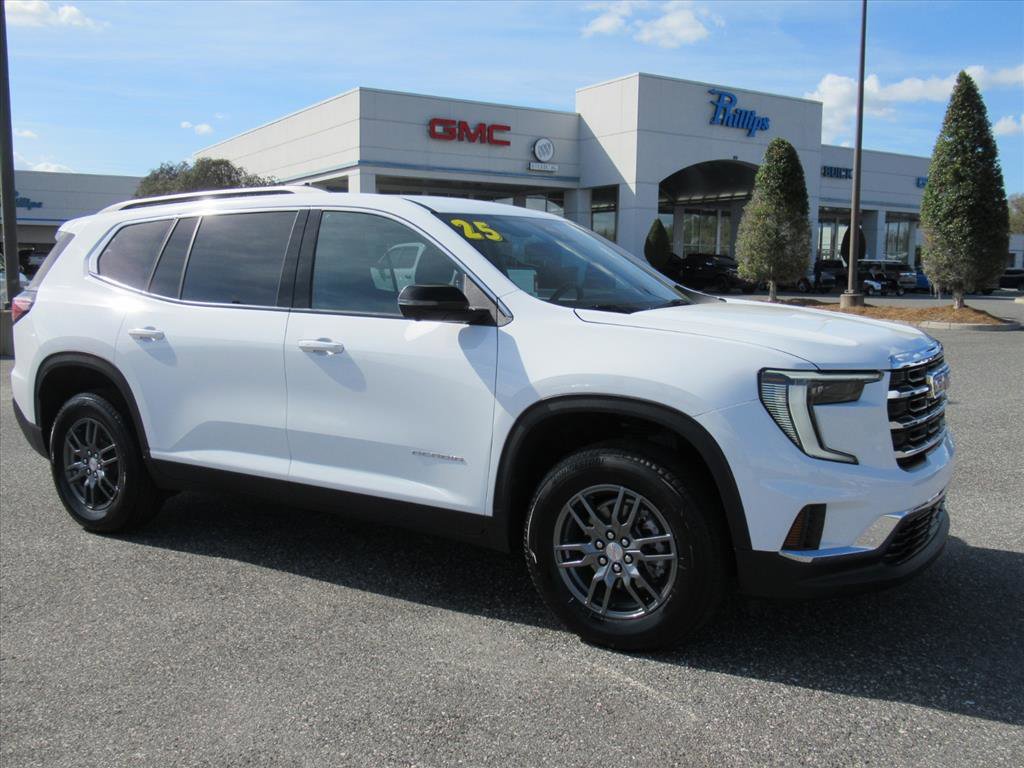 Used 2025 GMC Acadia Elevation FWD image 2