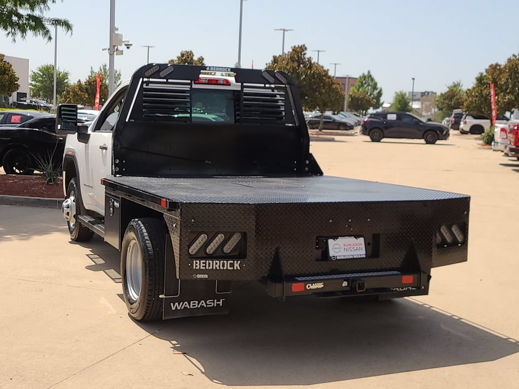 Used 2023 GMC Sierra 3500 Pro AWD/4WD image 2
