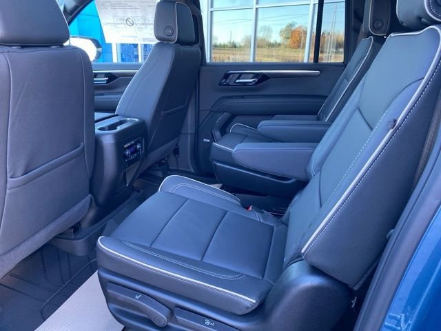 New 2026 Chevrolet Suburban Premier image 19