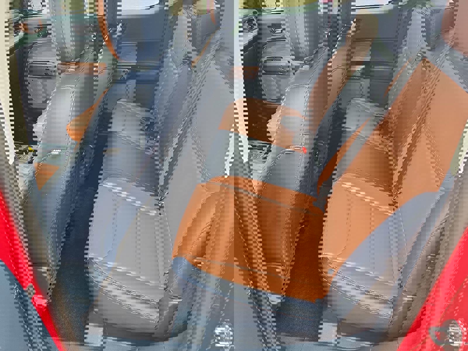 Used 2022 Ford Maverick Lariat w/ Lariat Luxury Package image 16