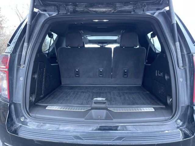 Used 2024 Chevrolet Suburban RST w/ Luxury Package image 27