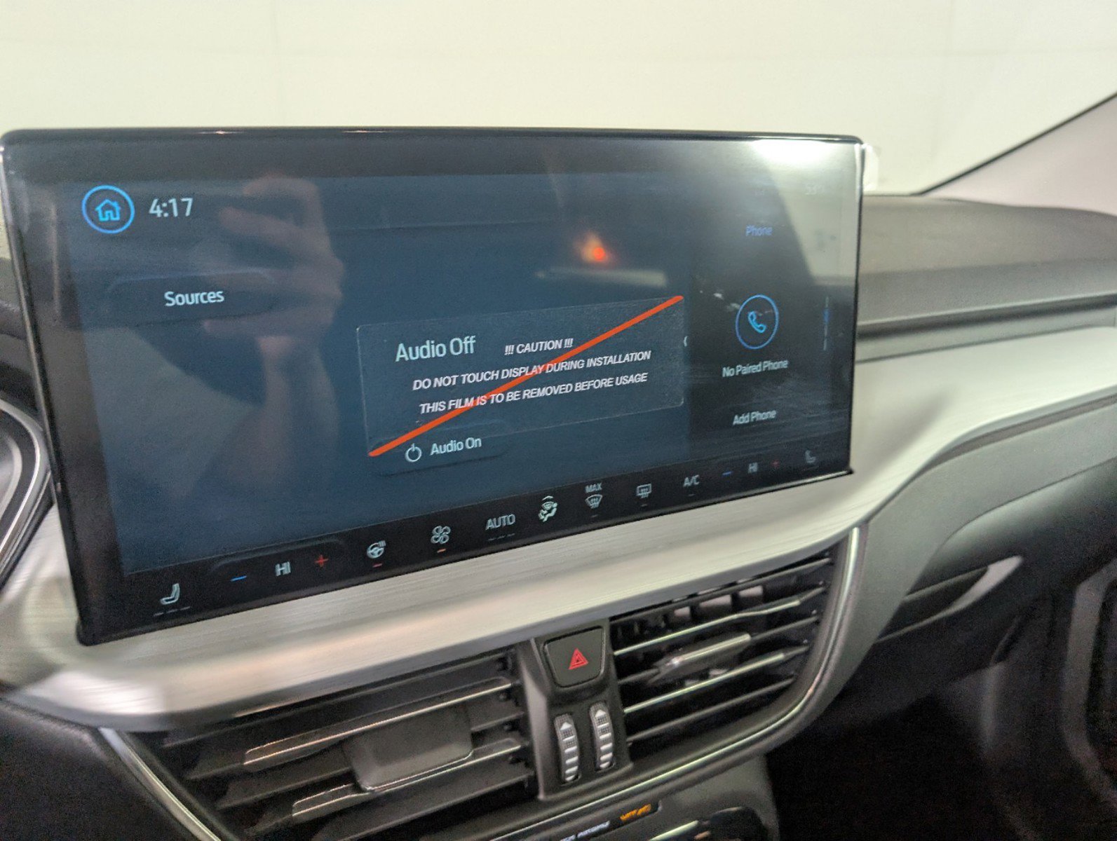 New 2025 Ford Escape SE w/ PHEV Premium Package image 15