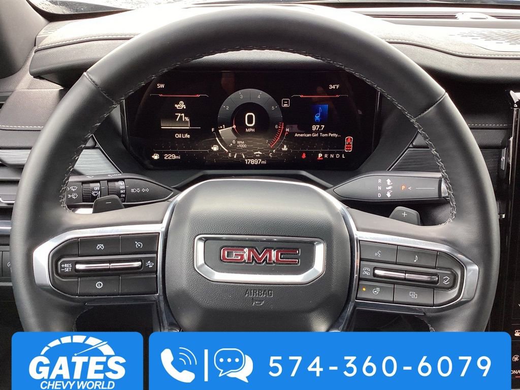 Used 2025 GMC Acadia Elevation image 29