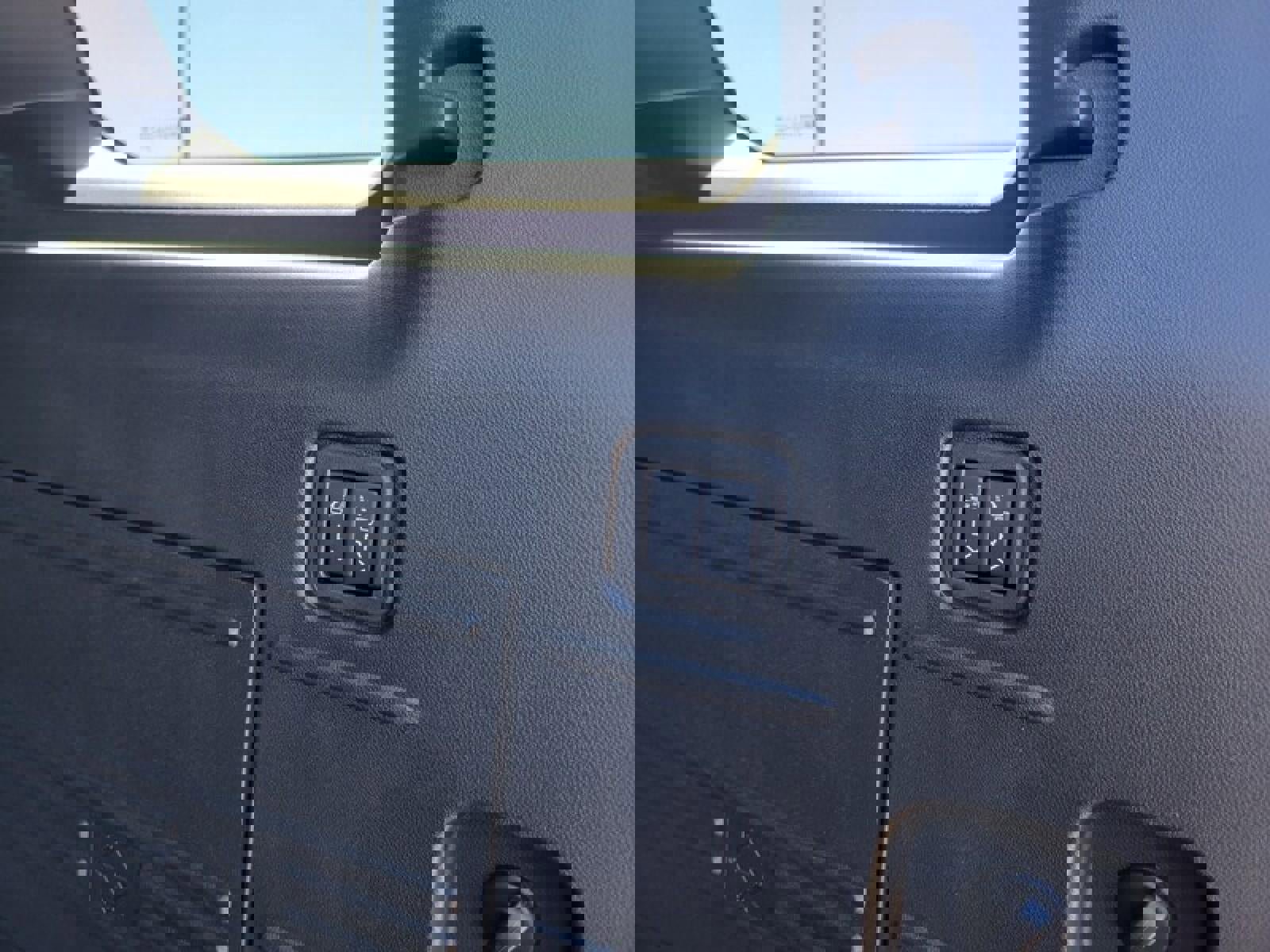 New 2025 GMC Hummer EV 3X w/ LPO, Sport Package image 9