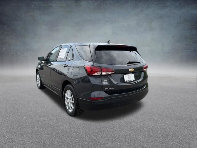 Used 2022 Chevrolet Equinox LS w/ LS Convenience Package FWD image 11
