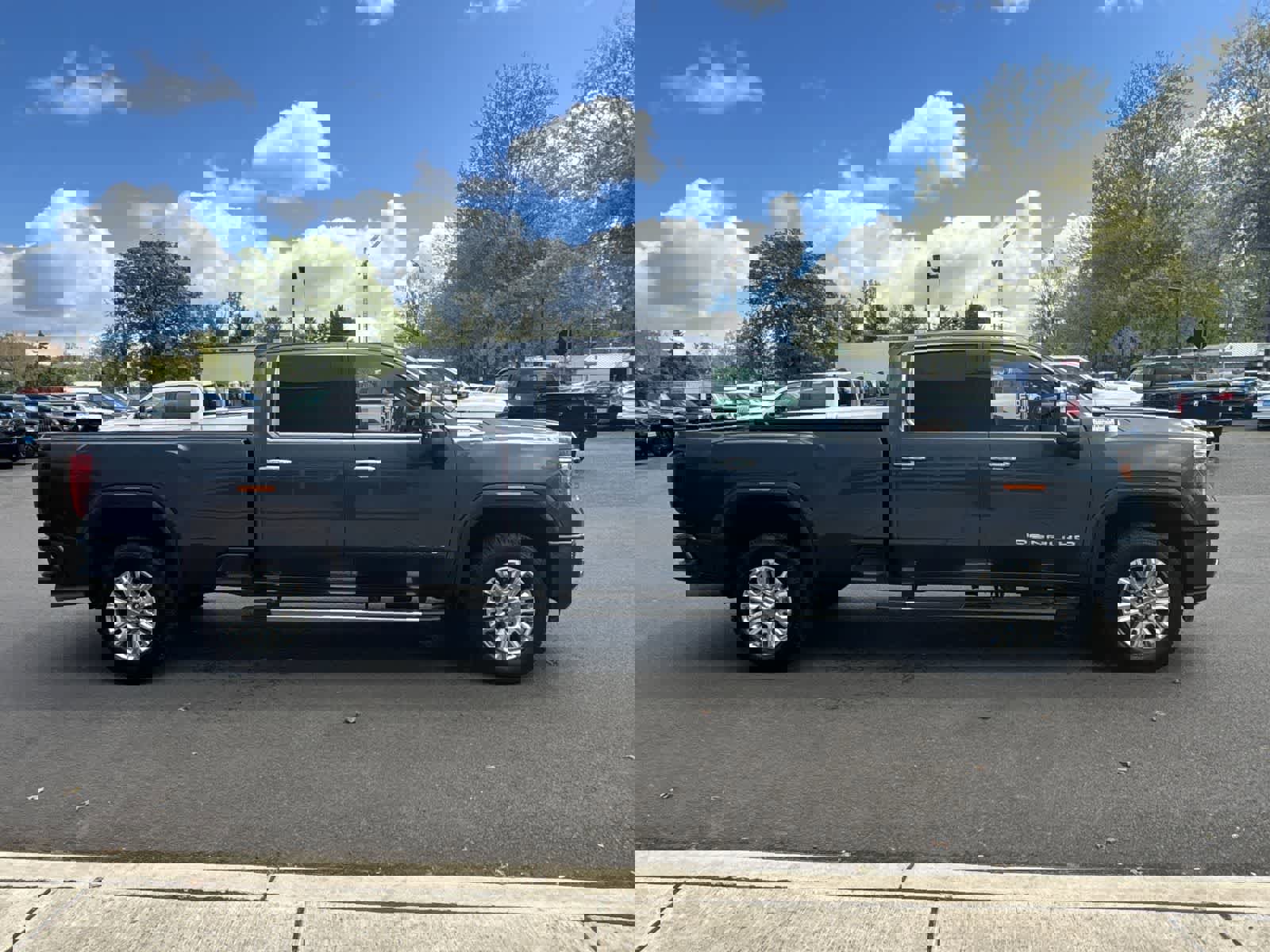 Used 2020 GMC Sierra 3500 Denali w/ Denali Ultimate Package image 6