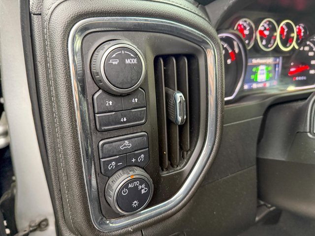 Used 2023 Chevrolet Silverado 3500 LT image 11