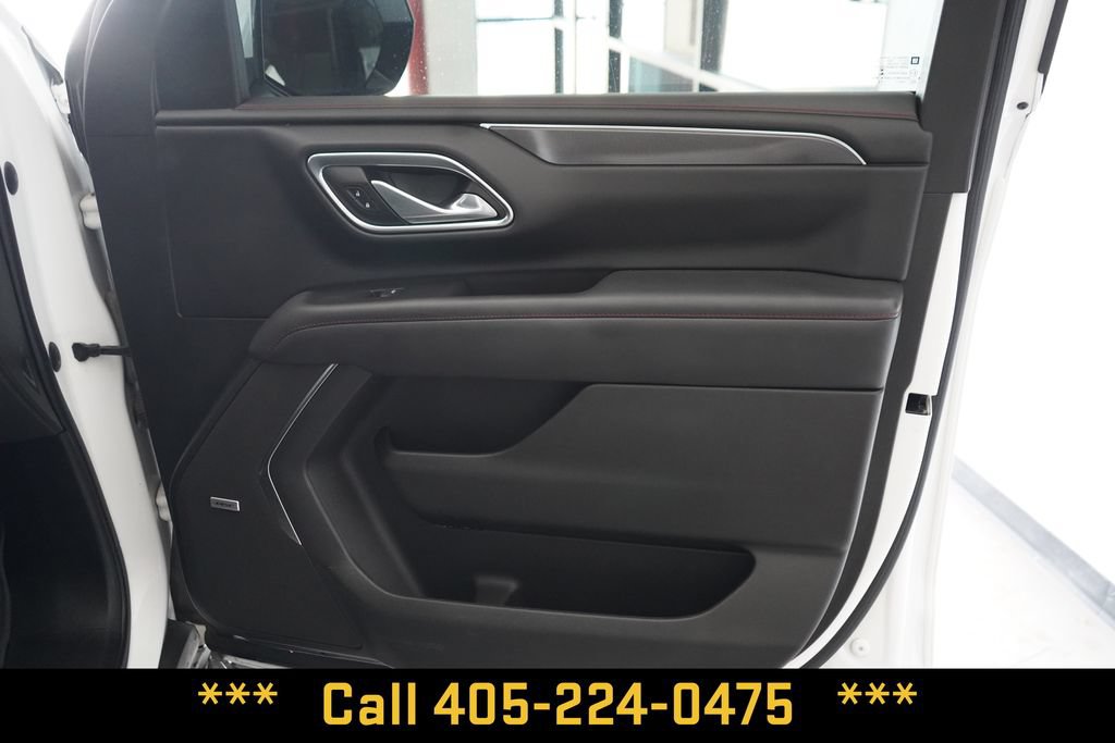 Used 2022 Chevrolet Suburban RST w/ Sport Performance Package AWD/4WD image 18