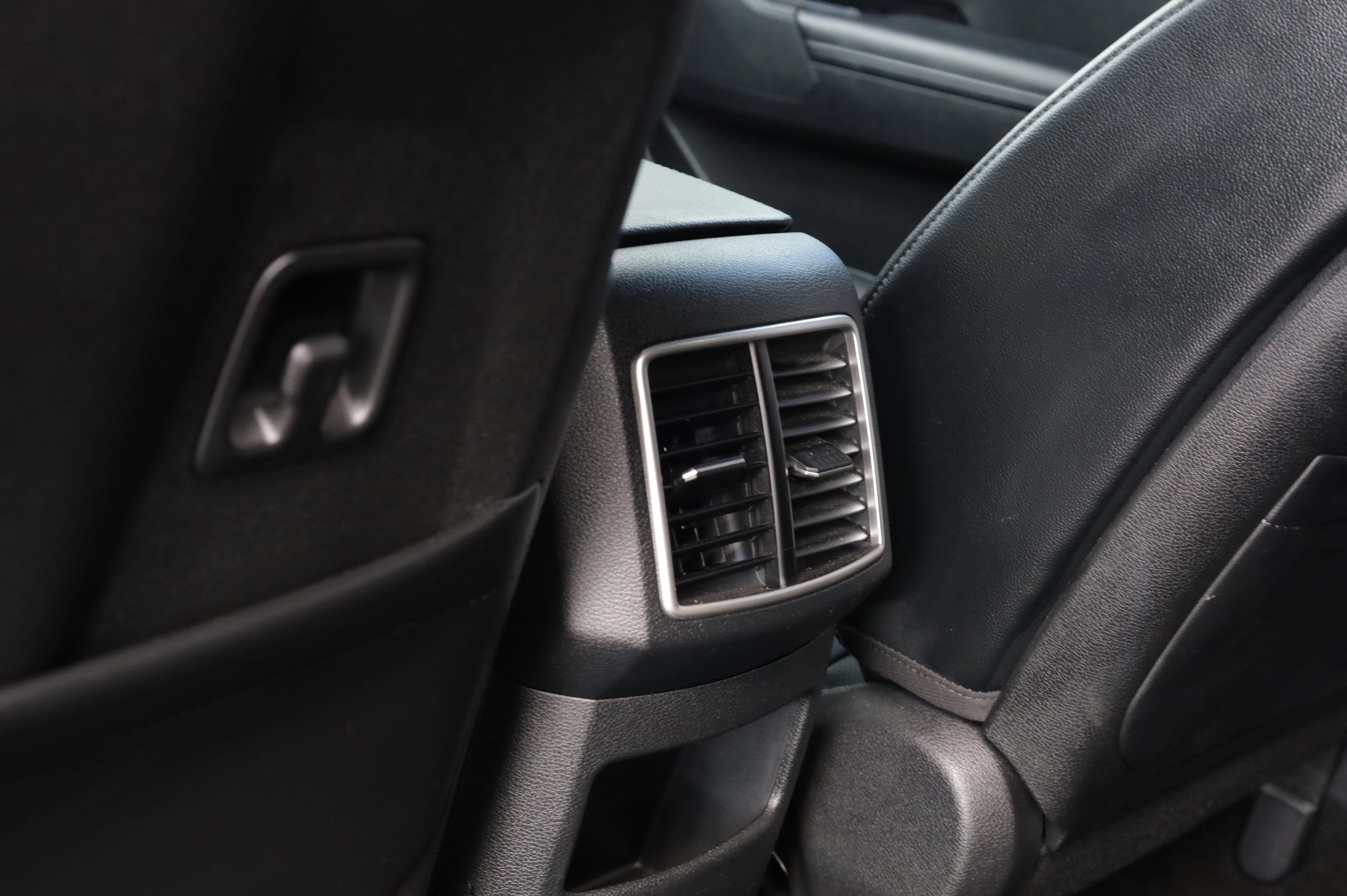 Used 2023 Kia Sportage SX FWD image 18