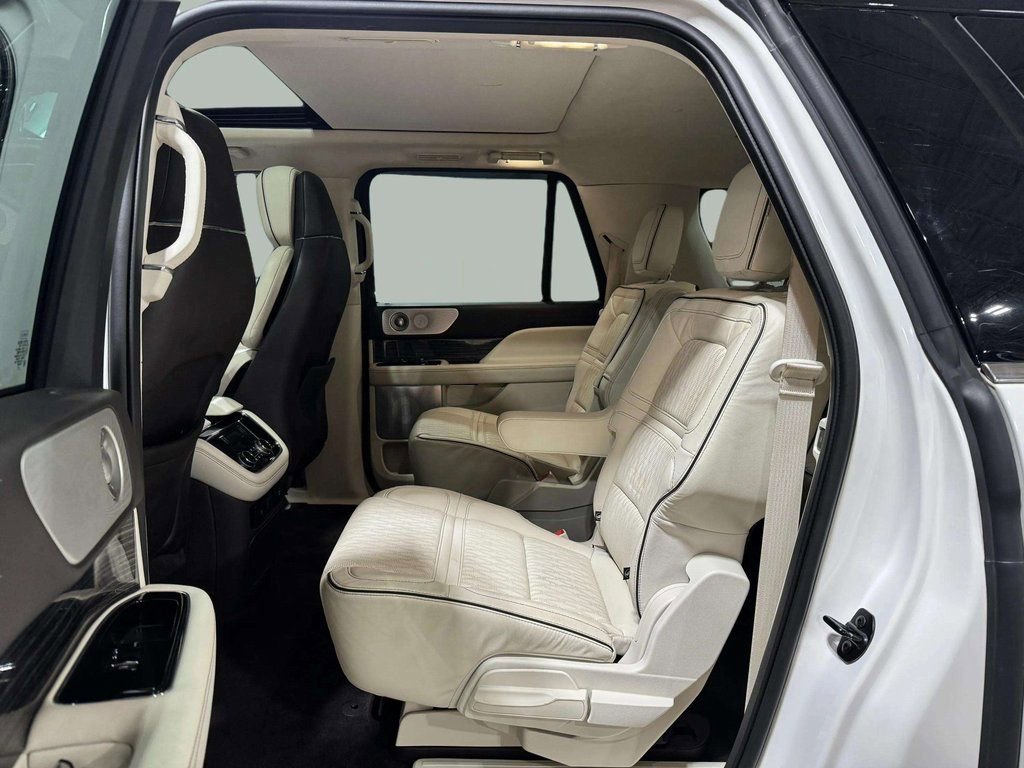Used 2021 Lincoln Navigator L Black Label w/ Special Edition Package image 25